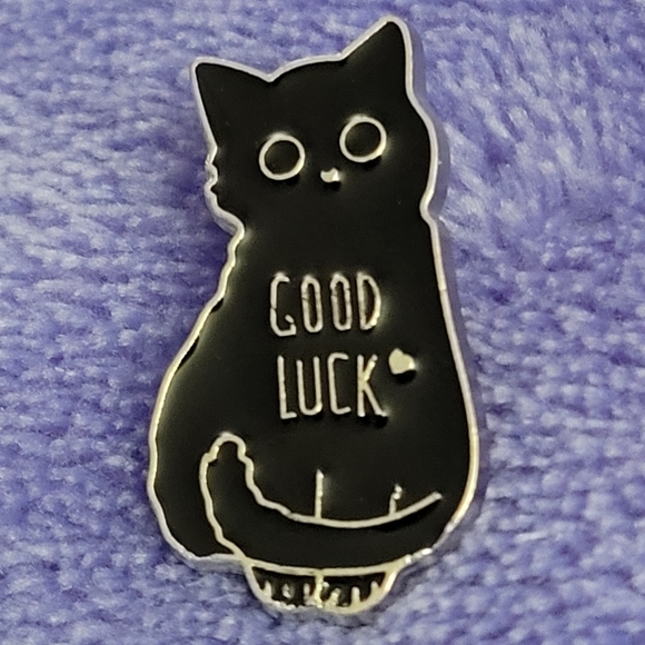 Good Luck Black Cat Enamel Pin - Picture 2 of 10